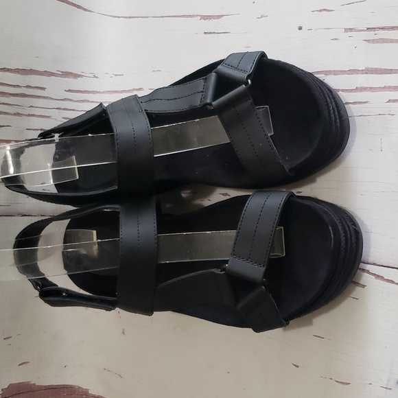 Call it Spring black foam open toe woman  platforms sandals size 7 - Picture 2 of 8